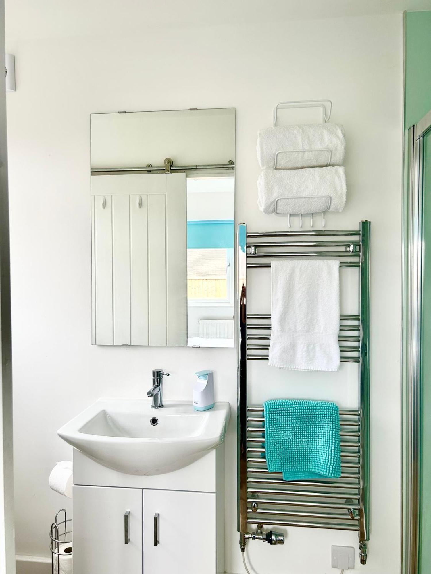 Hightide Apartment บู๊ด ภายนอก รูปภาพ