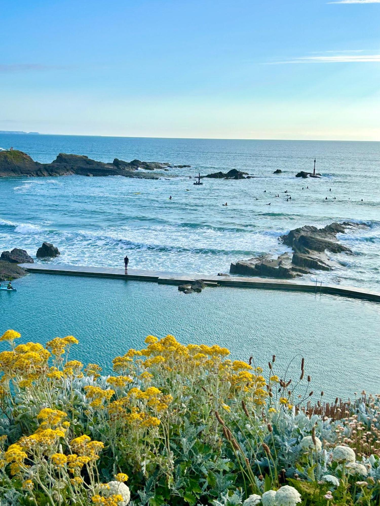 Hightide Apartment บู๊ด ภายนอก รูปภาพ